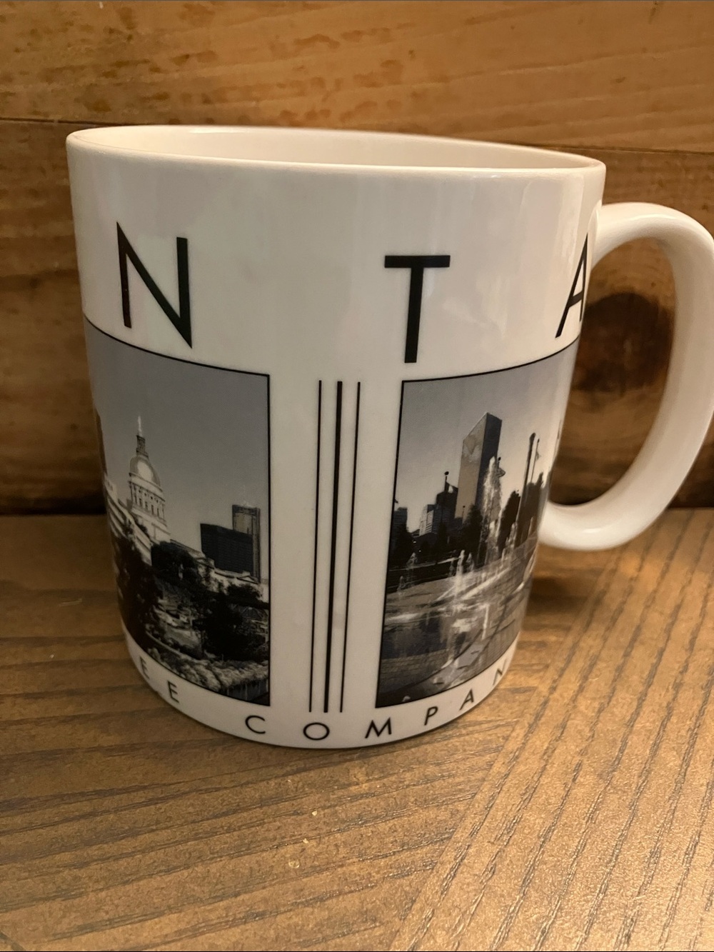 Starbucks 2005 Atlanta City scape collector series Ceramic Coffee Mug